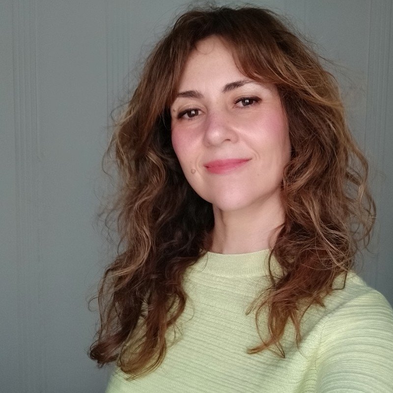 Dr. Mayra Mart&iacute;nez Avidad